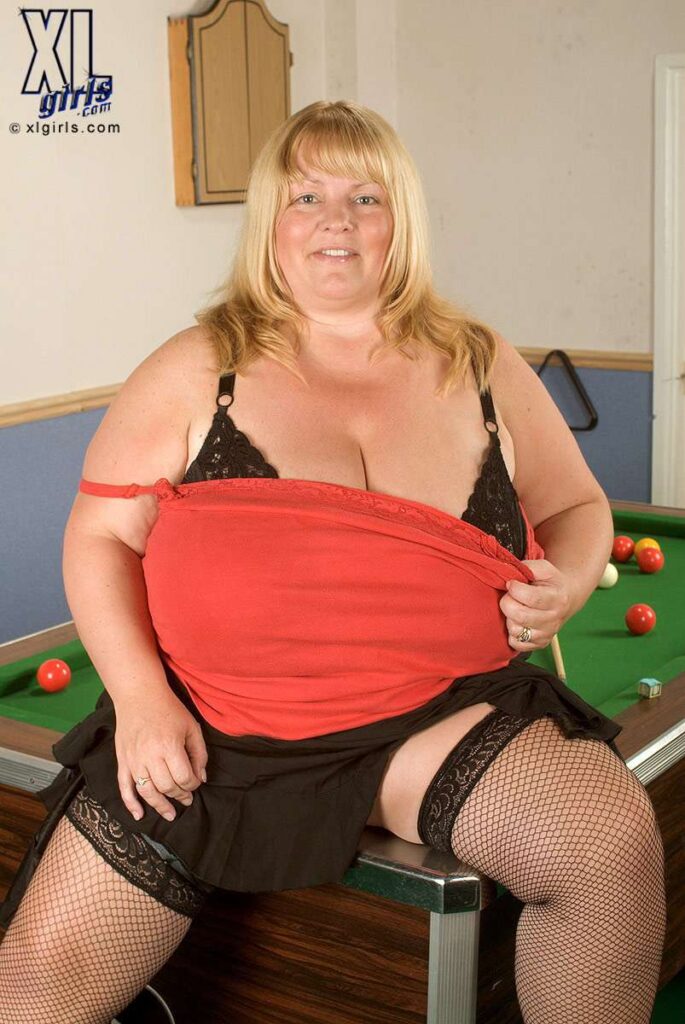 Big Beautiful Blonde Kelly James Shakes Her Enormous Melons. Amateur bbw fuck porn. Fetish guide keyword shop. Adult bbw grandma movie. BBW big tits. Hot busty sluts. BBW masturbation social story. Kelly James solo masturbation.